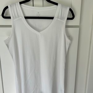 NWT Talbots size M white sleeveless shirt